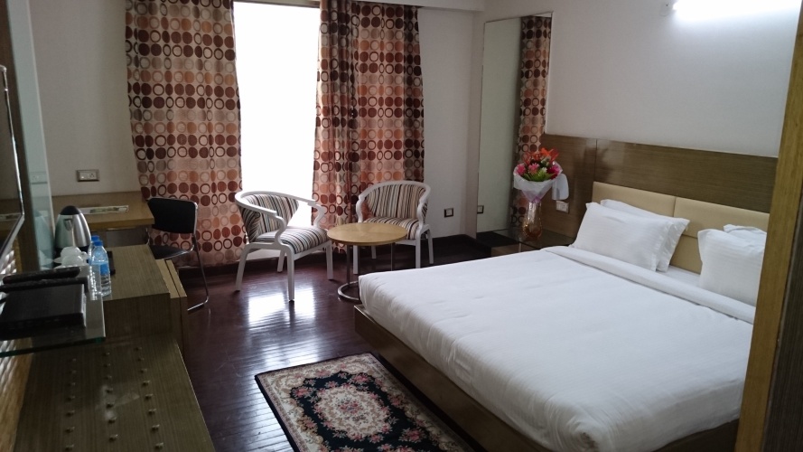 1 Bedroom Executive Double room with city view