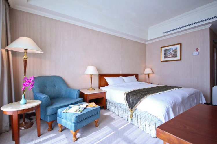 Standard Double room with view