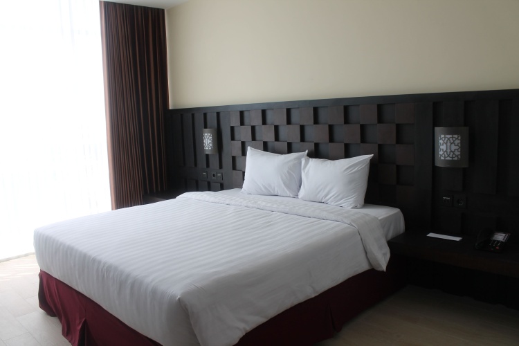 Deluxe Double room with city view