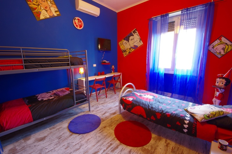 Standard Triple room