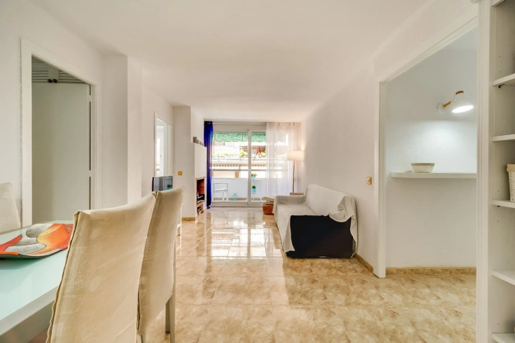 2 Bedrooms Apartment with balcony