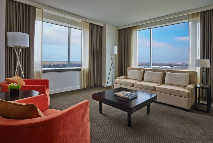 Deluxe Suite