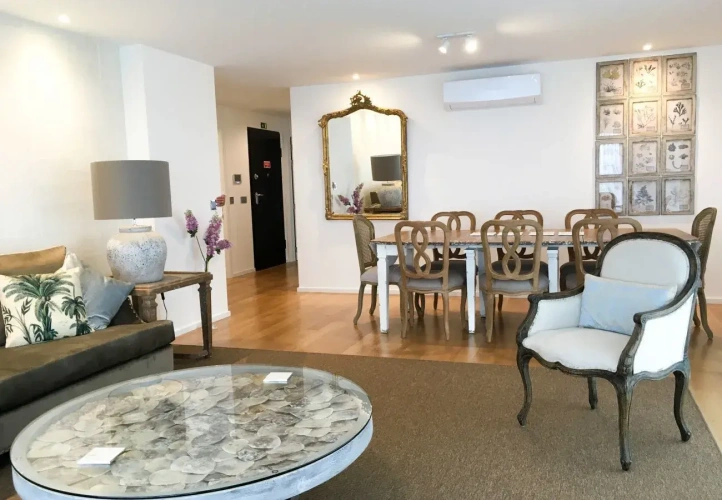 3 Bedrooms Apartment with city view