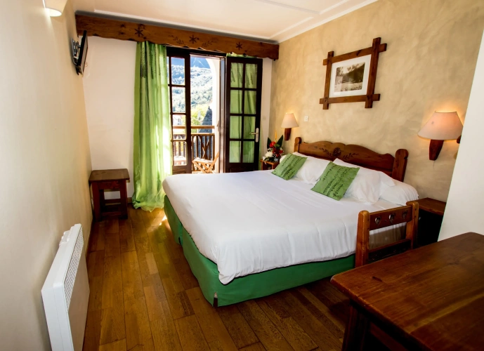 Standard Double room with balcony and with view