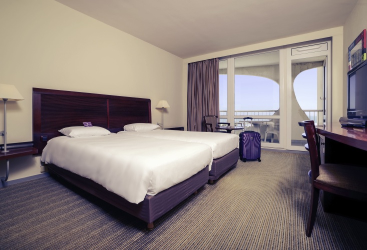 Classic Twin room with sea view