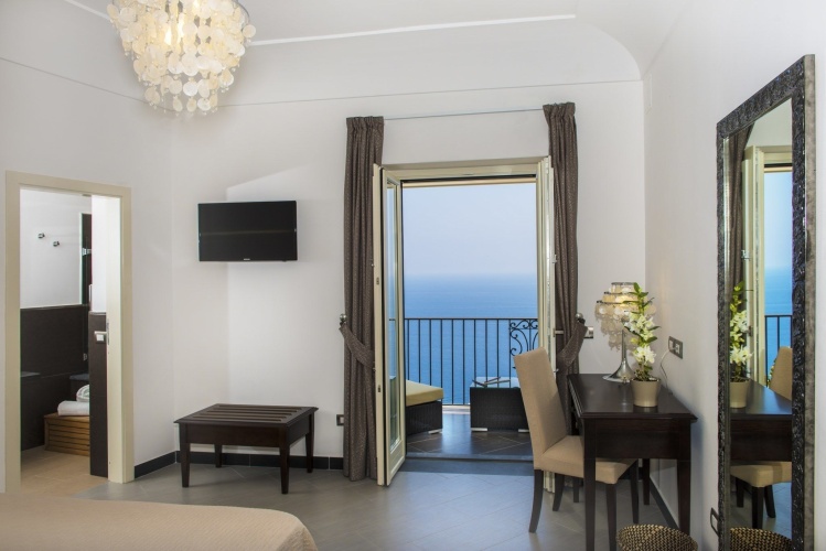 Superior Double room with sea view