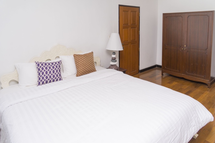 4 Bedrooms Villa
