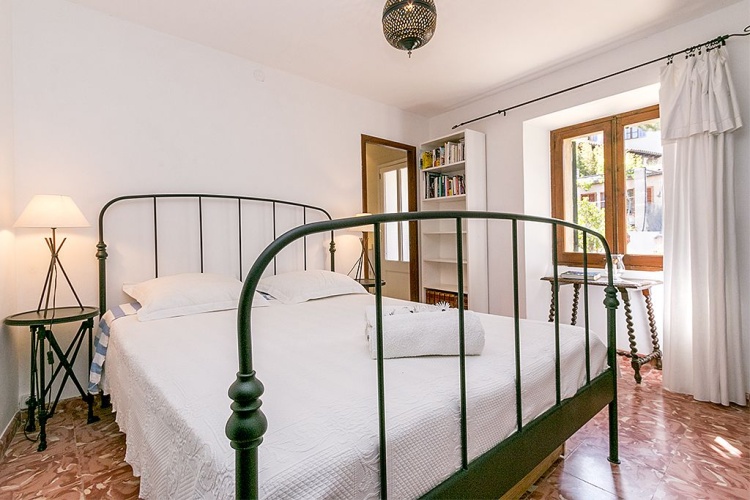 3 Bedrooms Cottage