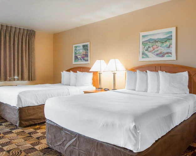 Quadruple Suite