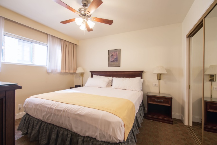 1 Bedroom Deluxe Double Suite