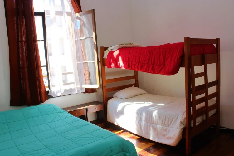 1 Bedroom Standard Quadruple Family room