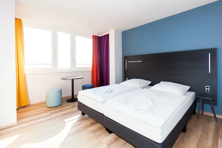 Twin room