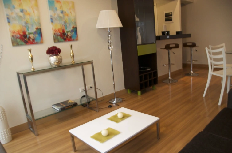 2 Bedrooms Apartment