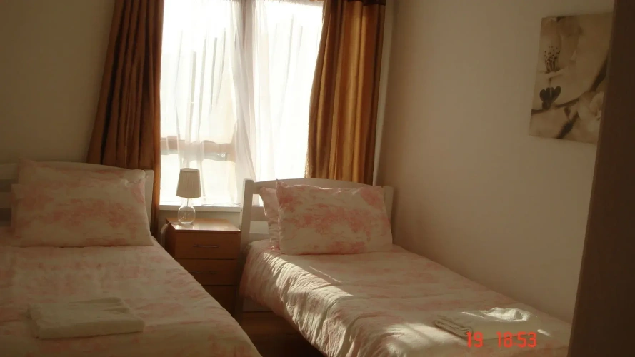 2 Bedrooms Apartment with city view
