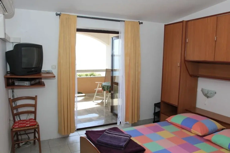 1 Bedroom Apartment with sea view