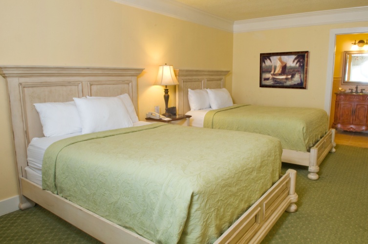 Standard Quadruple room with bay view