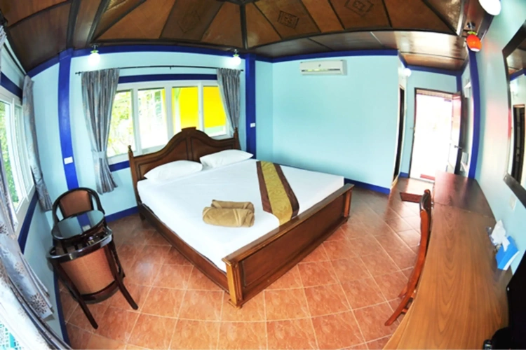 Standard room with sea view