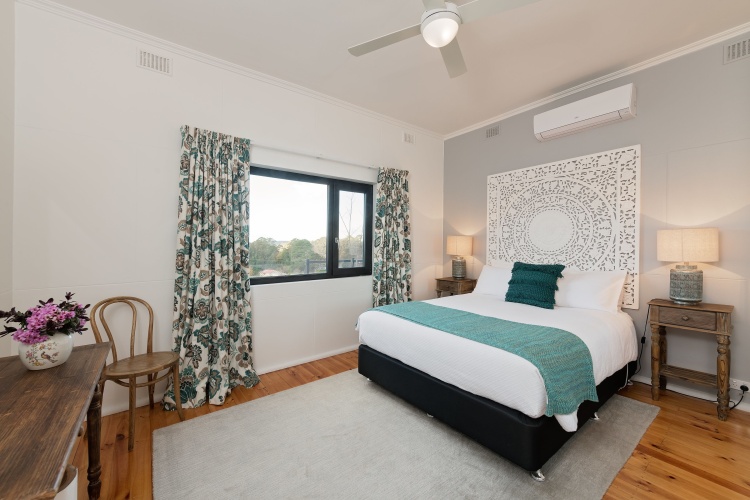 2 Bedrooms Cottage
