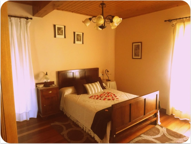 4 Bedrooms Double Cottage