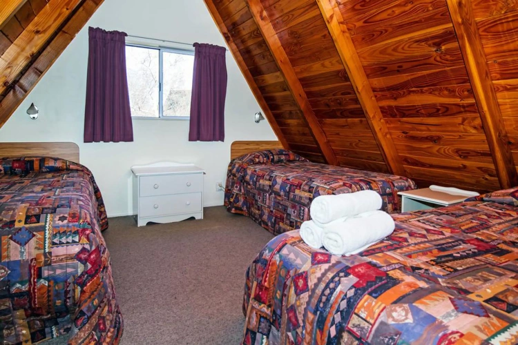 2 Bedrooms Chalet