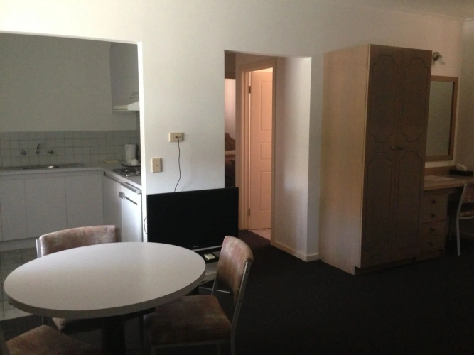 2 Bedrooms Apartment