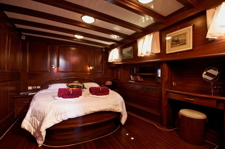 4 Bedrooms Deluxe room