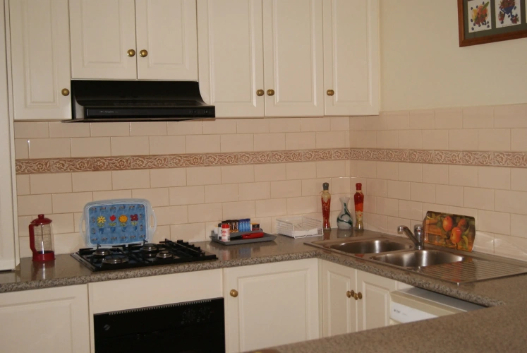 1 Bedroom Economy Double Cottage with city view