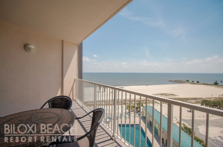 3 Bedrooms Standard room with balcony