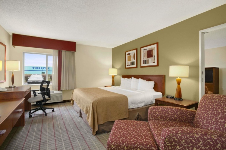 Double Suite