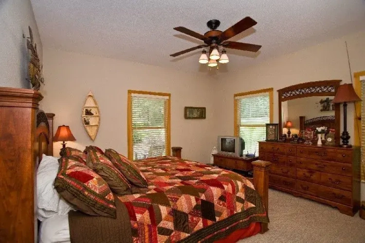 3 Bedrooms Cottage