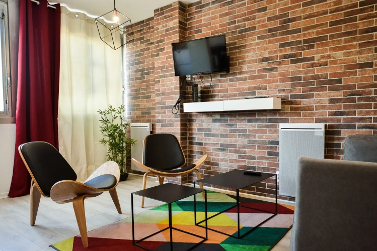 Quadruple Apartment