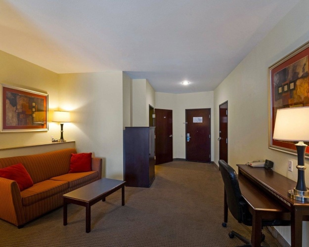 Quadruple Suite