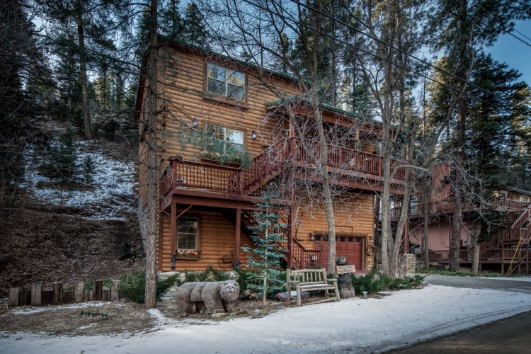 4 Bedrooms Cottage