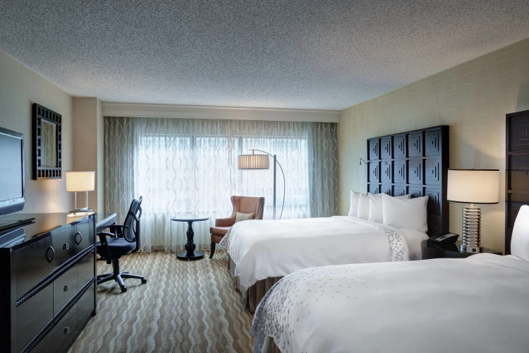 Standard Quadruple Club room