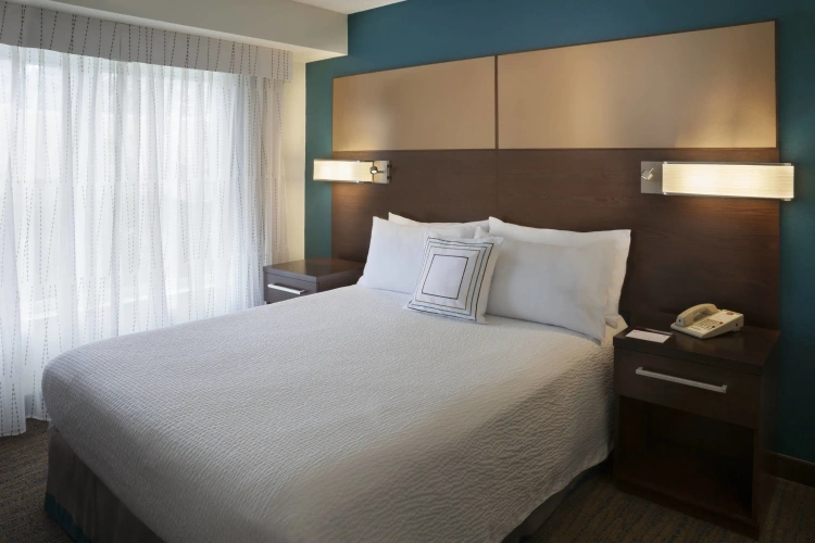 1 Bedroom Suite