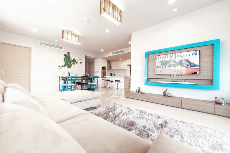 2 Bedrooms Quadruple Villa