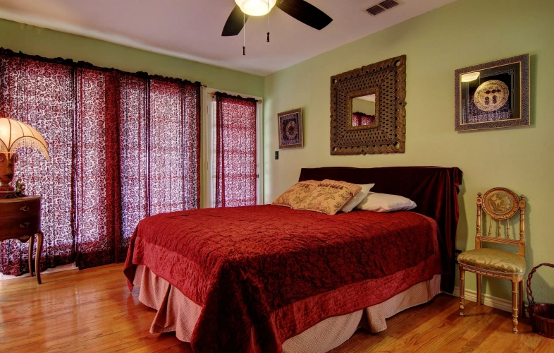 6 Bedrooms Cottage with balcony