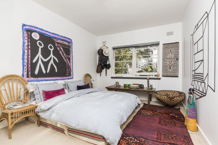 2 Bedrooms Apartment