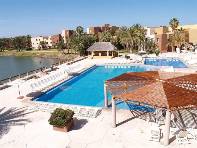 Paradiso ResortOver view