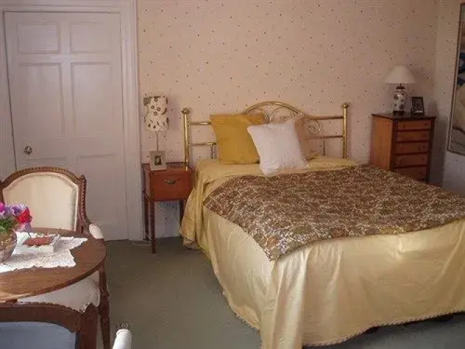 Pitlessie House