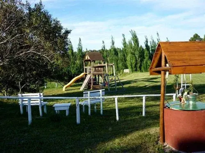 Victoria Fields Hotel & Resort