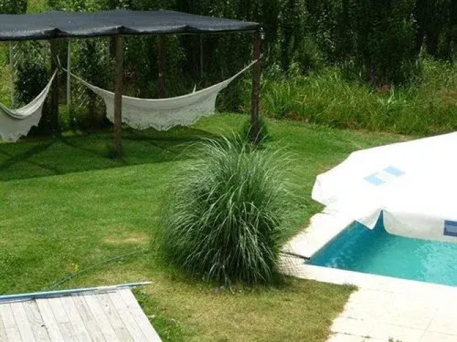 Victoria Fields Hotel & Resort