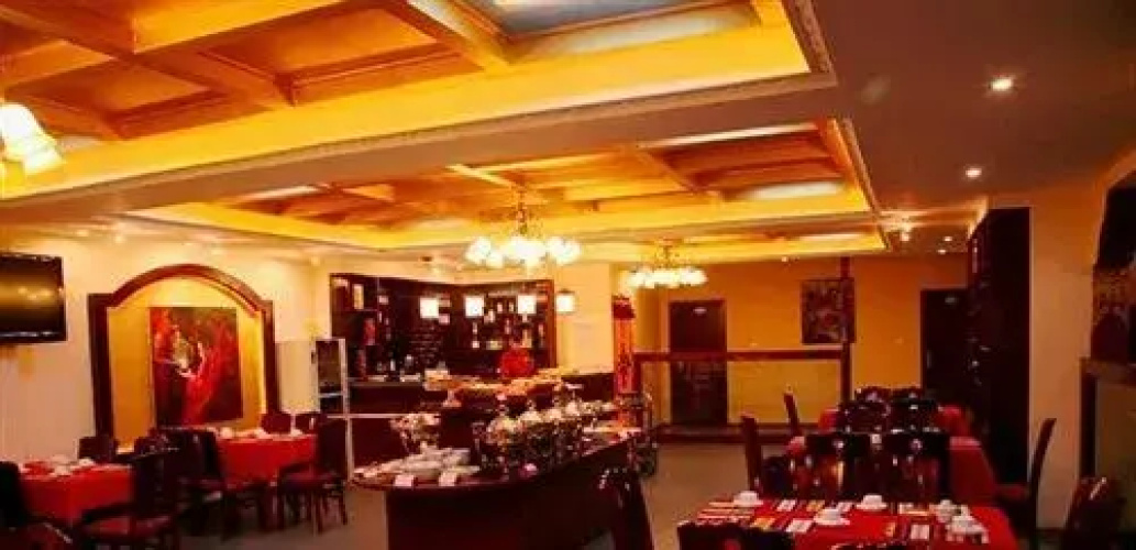 Lhasa Jokhang Temple Hotel