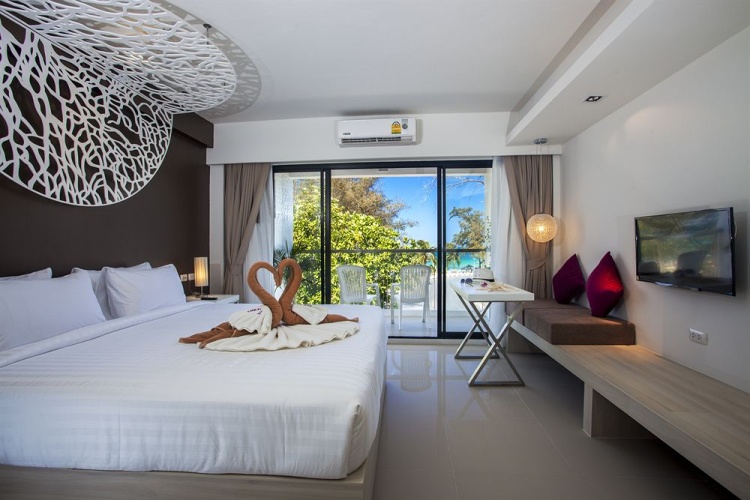 Deluxe Double room with balcony and with sea view
