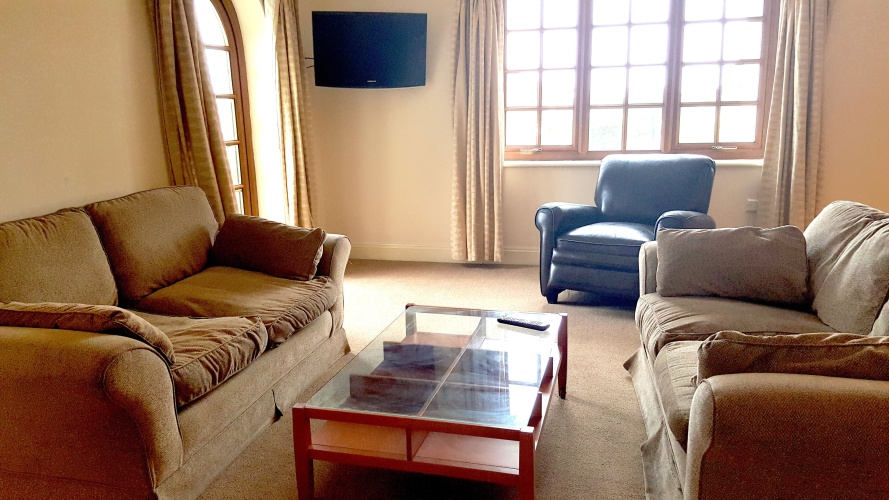 1 Bedroom Twin Apartment