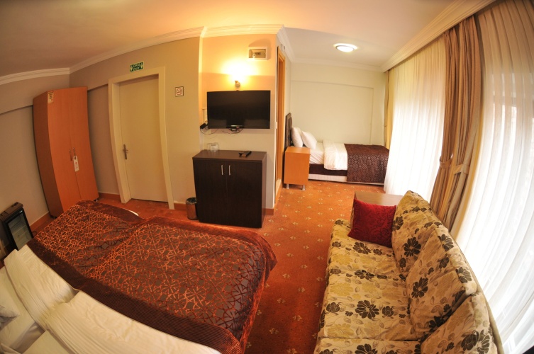 Triple room
