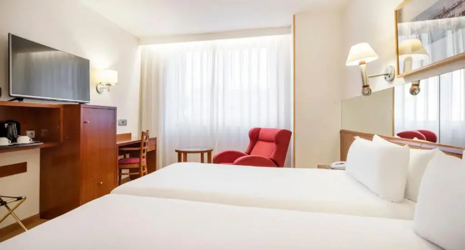 Ilunion Les Corts Spa Hotel