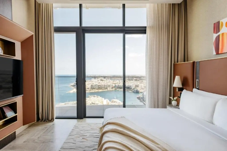 Beyond Me+ Lifestyle Double Suite