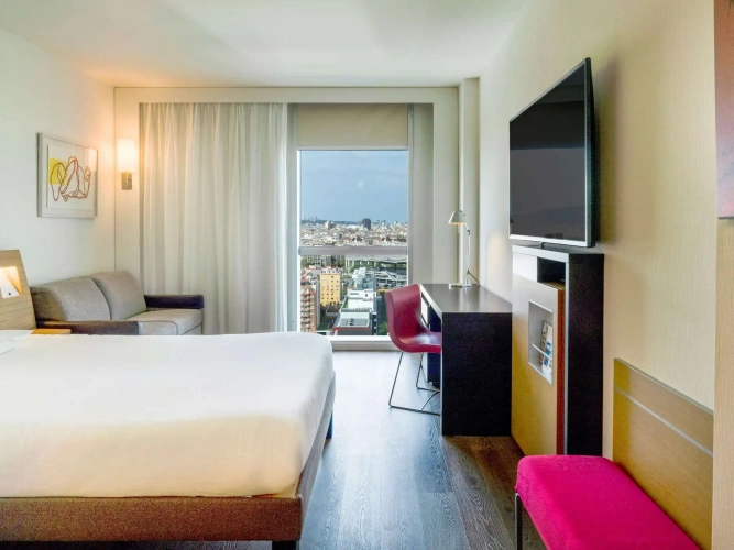 Standard Double room with city view