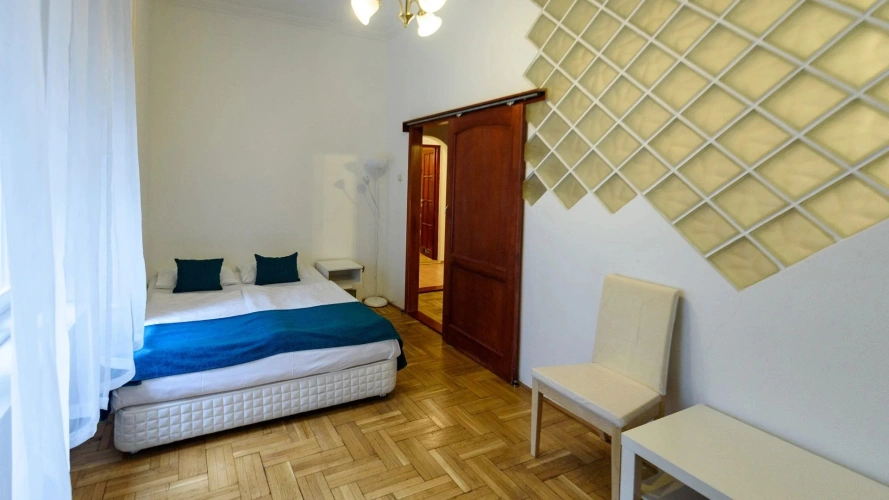 2 Bedrooms Large Apartment